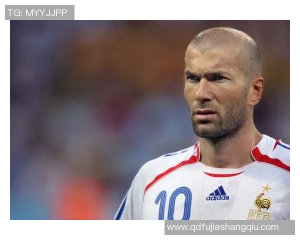 荷兰足球光头球星谁是其代表人物与成就分析